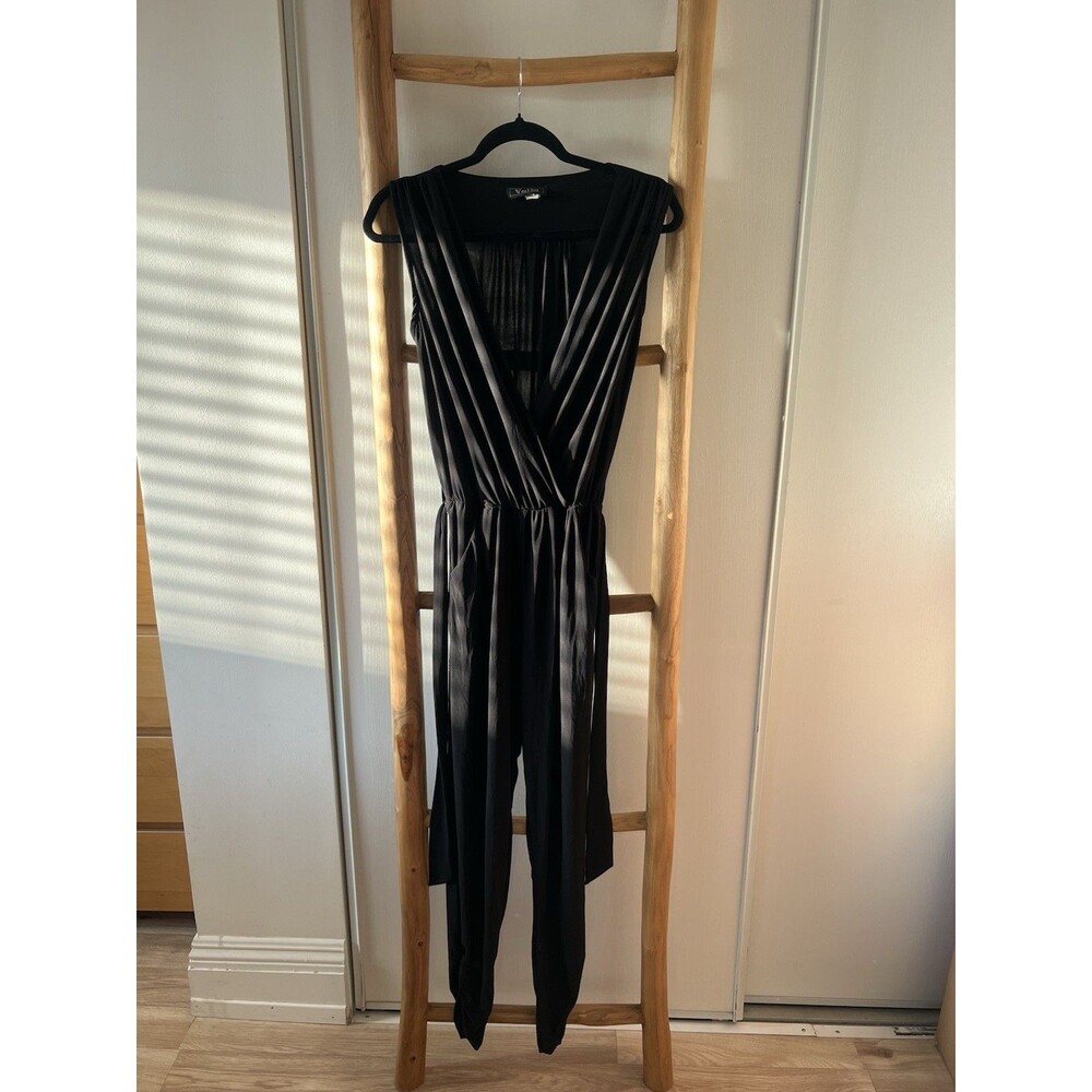 Vallia Black Solid V-Neck Sleeveless Tie Waist Stretch Jumpsuit S